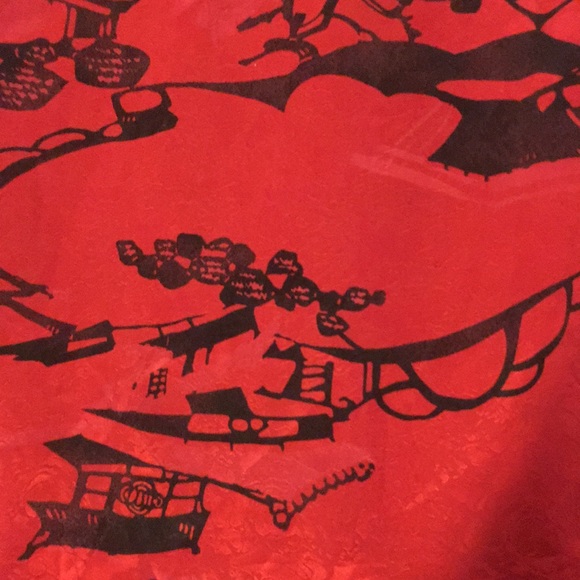 Vintage CHICO’S DESIGNS Silk Asian Style Graphic Design Side Split Lightweight - Picture 13 of 16